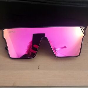 2svge icon candy pink NEVER WORN